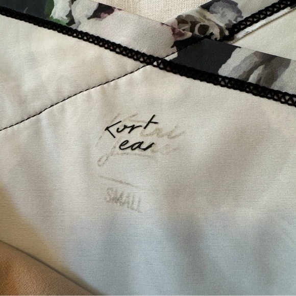 Kortni Jeane Small Floral Ice Cream Off Shoulder Swim Tankini Top - Picture 6 of 6